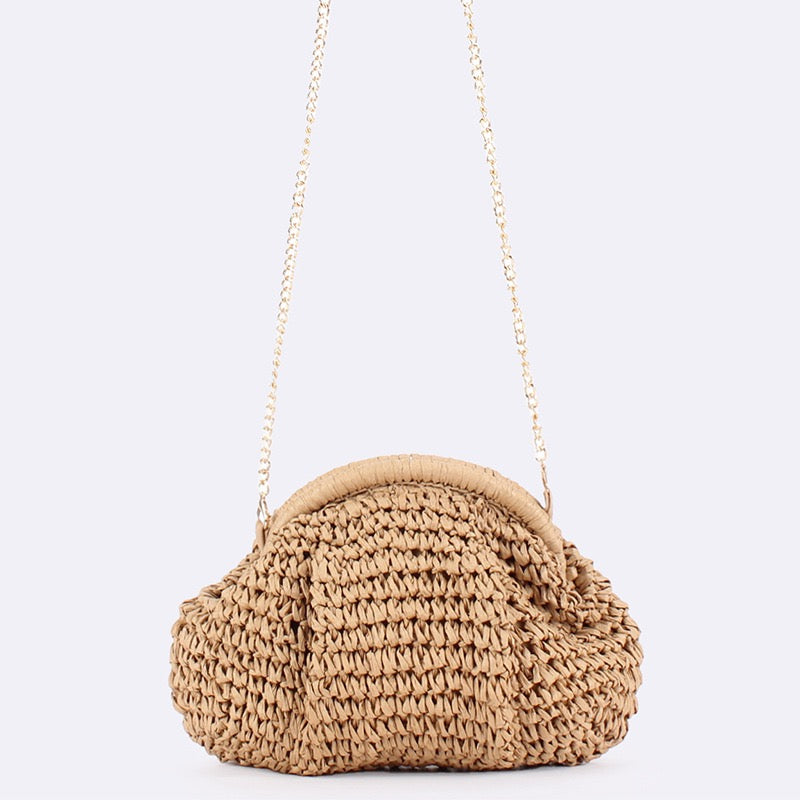 Soleil — Pochette dumpling au crochet, chaîne dorée