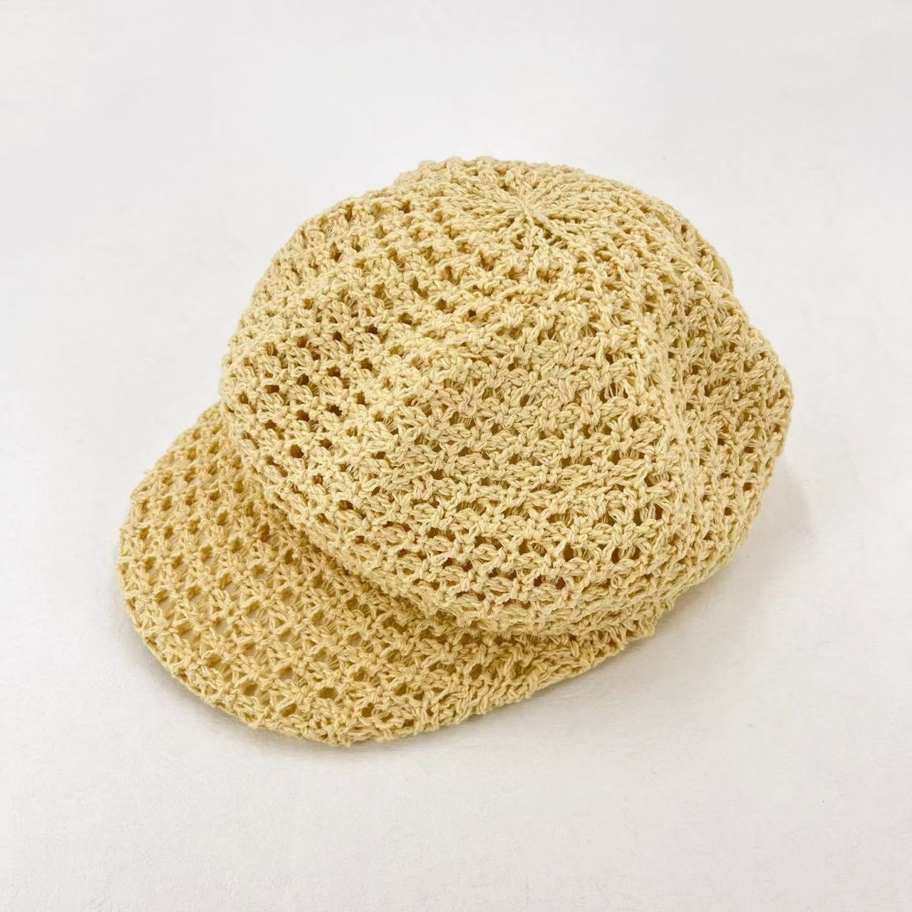 Caramel — Casquette gavroche au crochet ajouré (2 coloris)
