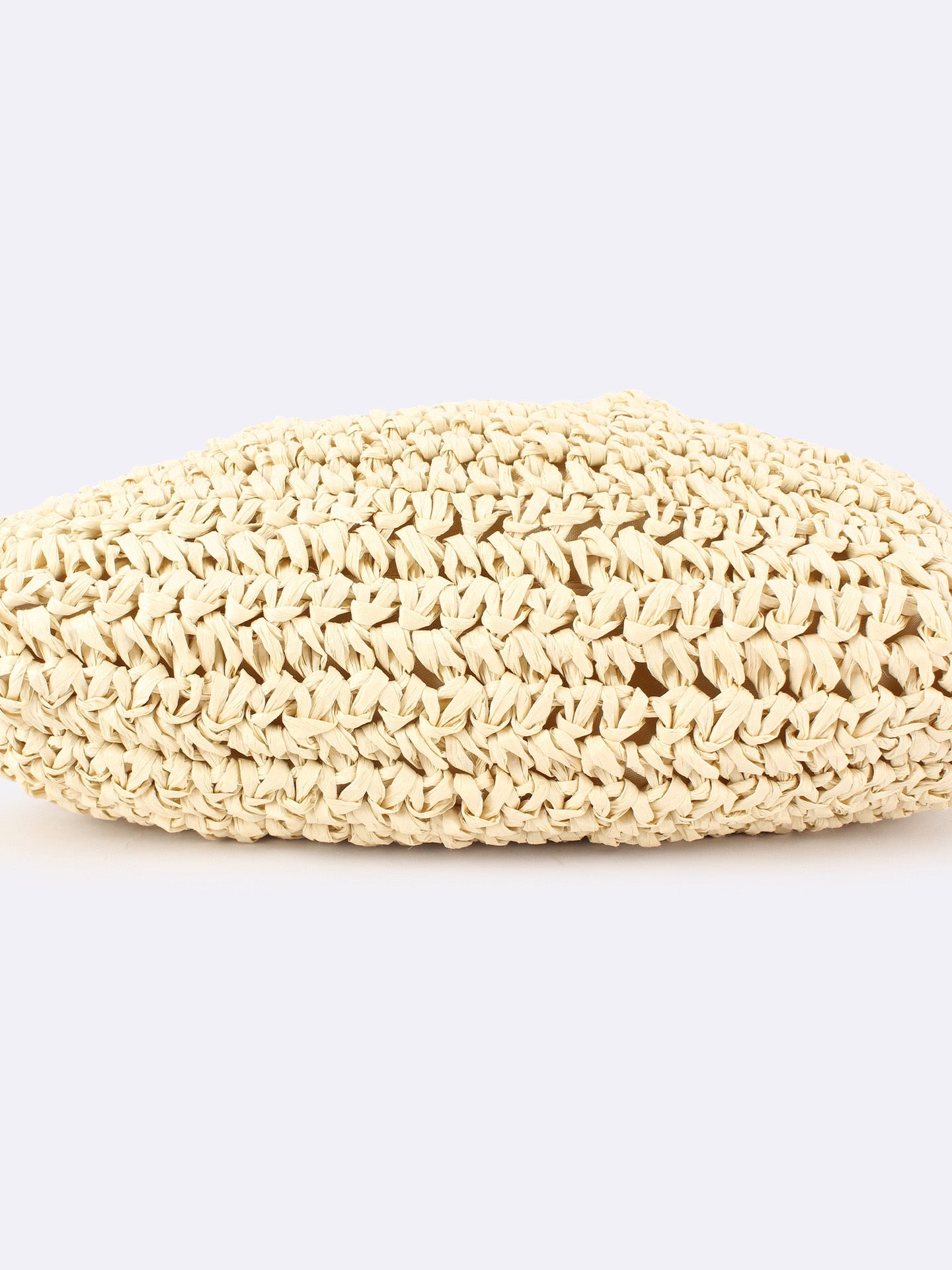 Soleil — Pochette dumpling au crochet, chaîne dorée