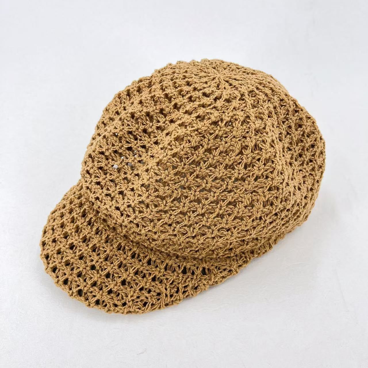 Caramel — Casquette gavroche au crochet ajouré (2 coloris)