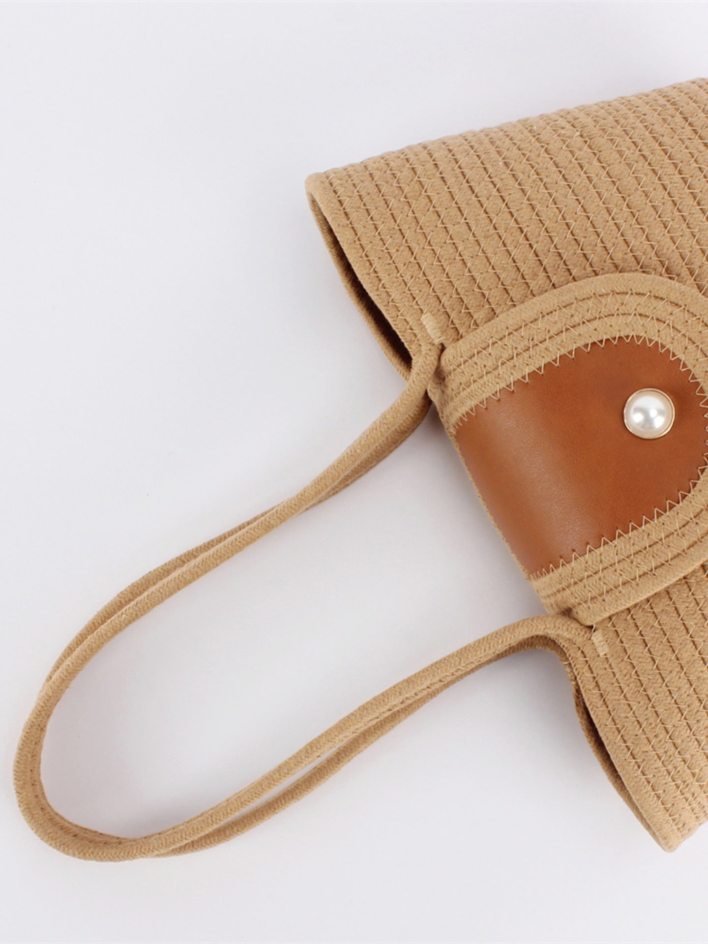 Riviera Marine — Panier corde camel, rabat cuir & perle