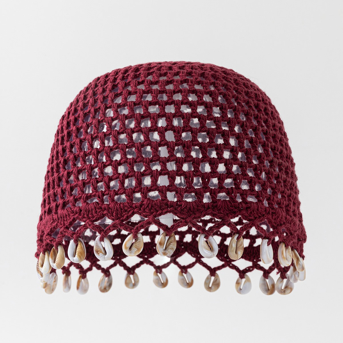 Oasis — Calotte au crochet à coquillages cauris